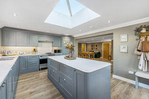 Kitchen- click for photo gallery